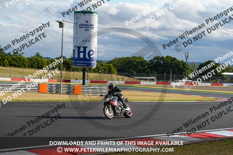 donington no limits trackday;donington park photographs;donington trackday photographs;no limits trackdays;peter wileman photography;trackday digital images;trackday photos